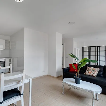 Wonderful Penthouse Center Apartment *