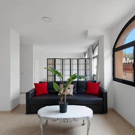 Wonderful Penthouse Center *